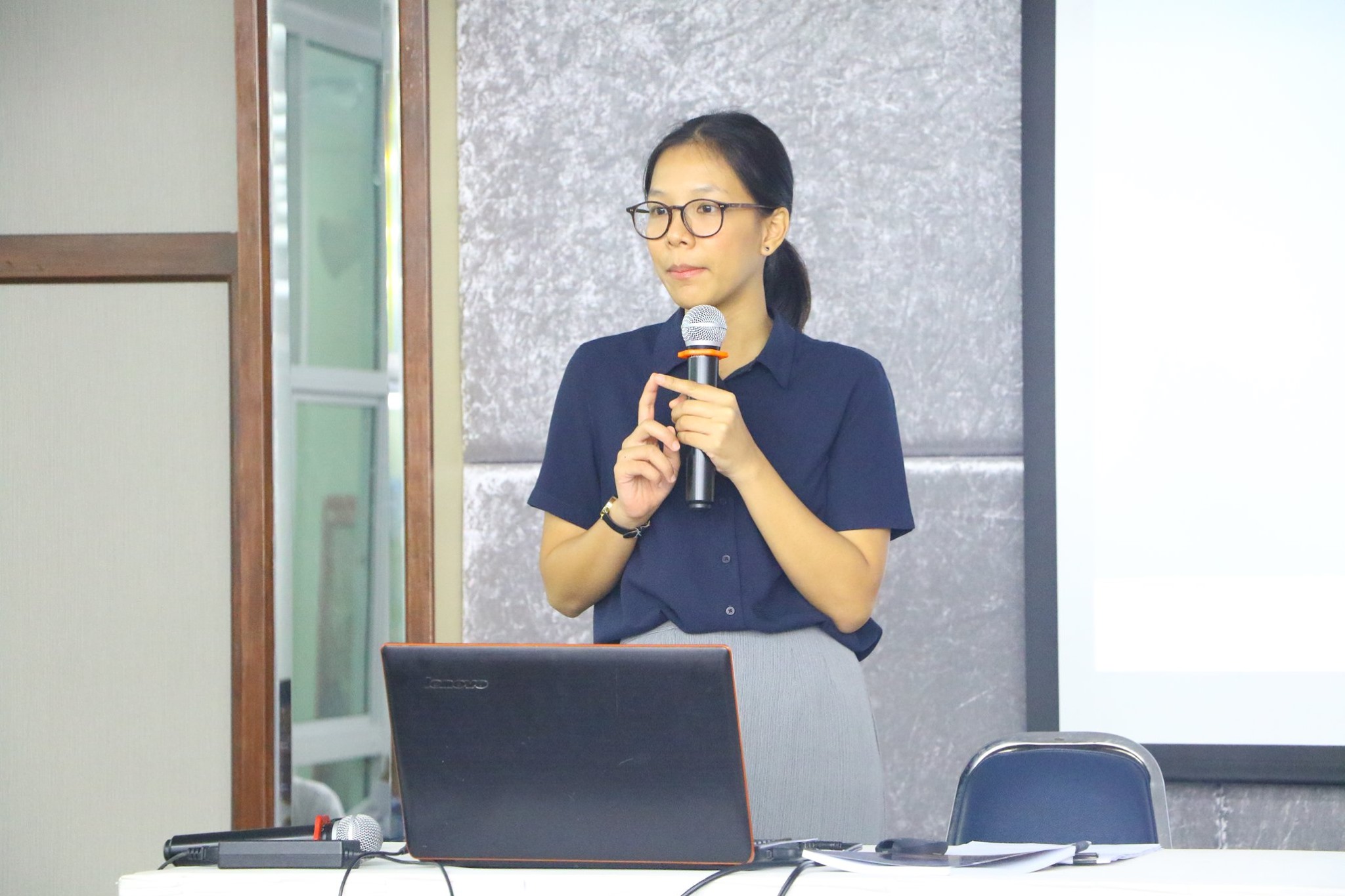 à¹à¸à¸&nbsp;à¸²à¸à¸­à¸²à¸à¸à¸°à¸¡à¸µ
2 à¸à¸, à¸à¸à¸à¸µà¹à¸¢à¸´à¹à¸¡,
à¸à¸¹à¹à¸à¸à¸à¸³à¸¥à¸±à¸à¸à¸±à¹à¸
à¹à¸¥à¸°à¸ªà¸à¸²à¸à¸à¸µà¹à¹à¸à¸£à¹à¸¡