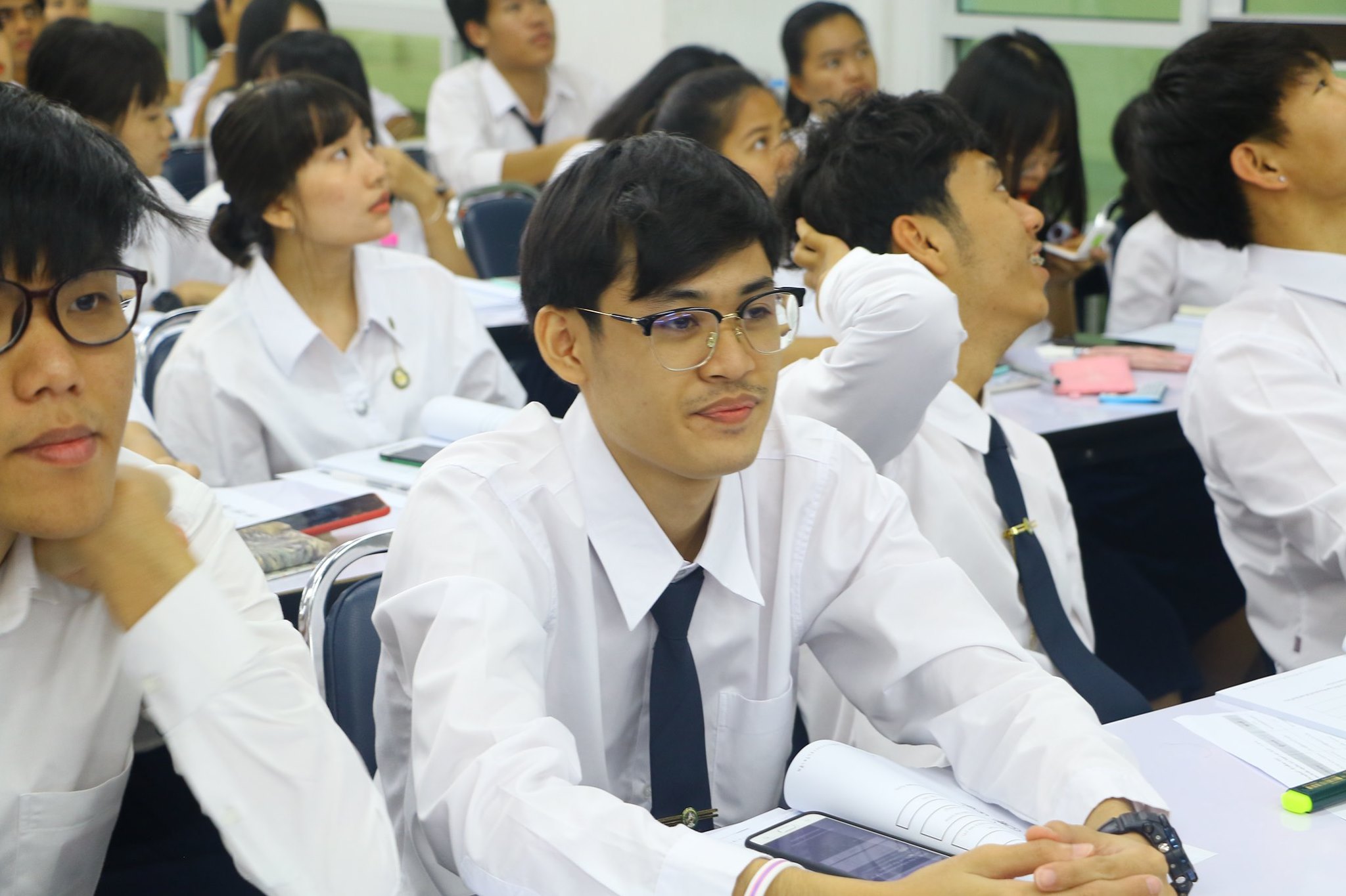 à¹à¸à¸&nbsp;à¸²à¸à¸­à¸²à¸à¸à¸°à¸¡à¸µ
7 à¸à¸, à¸à¸à¸à¸µà¹à¸¢à¸´à¹à¸¡,
à¸à¸¹à¹à¸à¸à¸à¸³à¸¥à¸±à¸à¸¢à¸·à¸