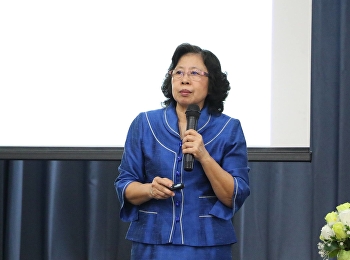 วันที่ 26 มีนาคม 2561 ได้รับเกียรติจาก
อาจารย์ ดร.กรรณิการ์ อนัคฆกุล
บรรยายรายวิชาศึกษาทั่วไป หัวข้อ “
Education ”