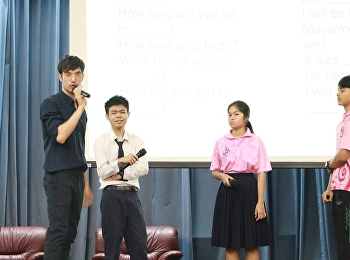 วันที่ 31 สิงหาคม 2561
สำนักวิชาการศึกษาทั่วไปฯ
ได้รับเกียรติจาก  MR.SUNNY BURNS
บรรยายหัวข้อ “การถามตอบเกี่ยวกับทิศทาง
การเดินทาง การใช้เวลาว่าง”