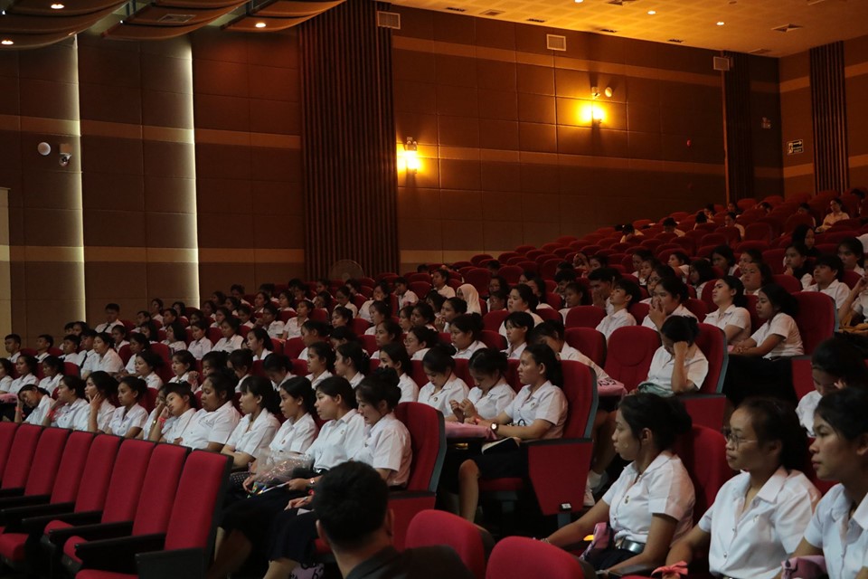 à¹à¸à¸&nbsp;à¸²à¸à¸­à¸²à¸à¸à¸°à¸¡à¸µ
2 à¸à¸,
à¸à¸¹à¹à¸à¸à¸à¸³à¸¥à¸±à¸à¸à¸±à¹à¸
à¹à¸¥à¸°à¸ªà¸à¸²à¸à¸à¸µà¹à¹à¸à¸£à¹à¸¡