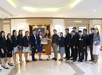 Acting as the Director of the Office of
General Education and Electronic
Learning Innovation Give a basket happy
new year