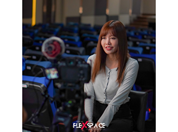 Behind-the-scenes pictures of the course
filming English for Study Skills
(GEZ0203) by Ajarn Dr. Pinthipa
Suebsaeng